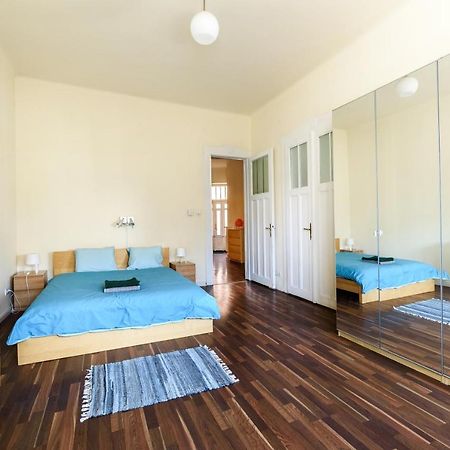Arpa Flat Sunny Lägenhet Budapest Exteriör bild